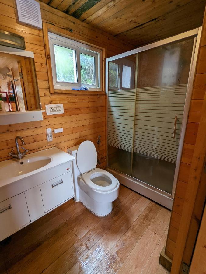 The Door To Nirvana Backpackers Hostel كوتاغيري المظهر الخارجي الصورة