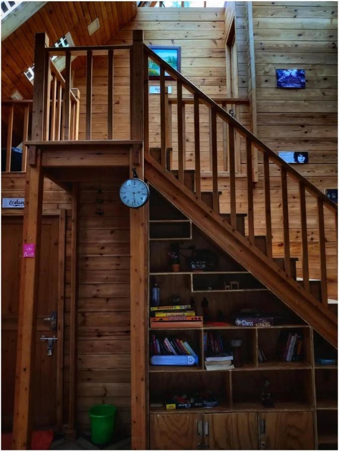 The Door To Nirvana Backpackers Hostel كوتاغيري المظهر الخارجي الصورة